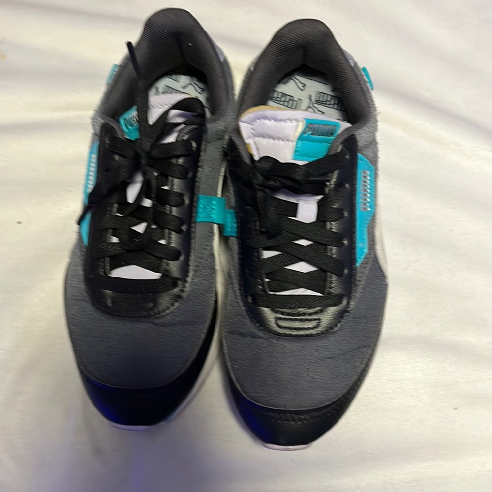 Mayze Archive Remastered Platform Sneakers size 3.5 girls